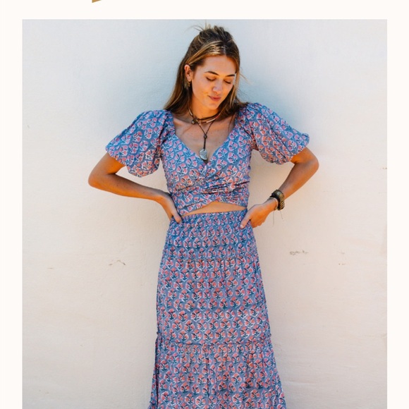 PERRY WALKER Taylor Top in Lavender Periwinkle - 2/Medium - Picture 2 of 8